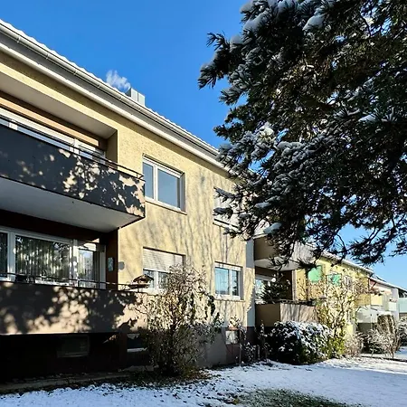 Apartment 3 Apartment, 80 Qm, Ruhig Und Zentrumsnah, Max 5 Pers, Balkon, Garage, Internet 300 Mbit Sindelfingen