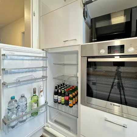 Appartement 3 Apartment, 80 Qm, Ruhig Und Zentrumsnah, Max 5 Pers, Balkon, Garage, Internet 300 Mbit