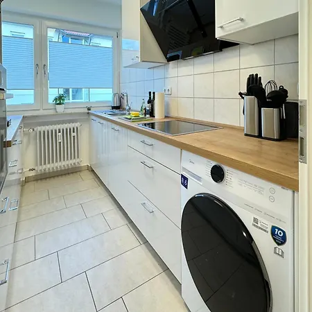 3 Apartment, 80 Qm, Ruhig Und Zentrumsnah, Max 5 Pers, Balkon, Garage, Internet 300 Mbit