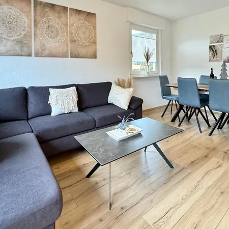 3 Apartment, 80 Qm, Ruhig Und Zentrumsnah, Max 5 Pers, Balkon, Garage, Internet 300 Mbit Apartment *